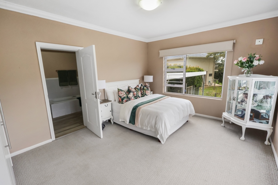 7 Bedroom Property for Sale in Nahoon Eastern Cape